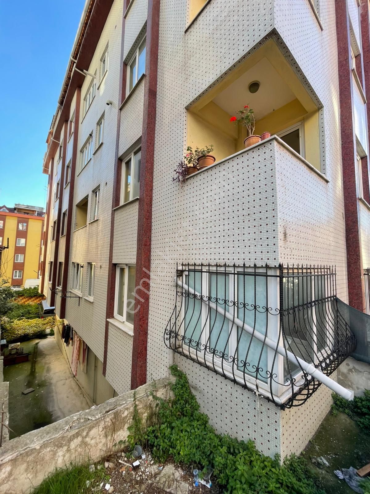 Naturel Emlaktan İstiklal Mahallesinde 3+1 Geniş Daire - Görsel 2