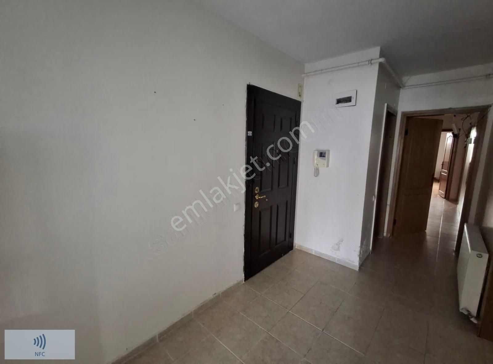 G.o.p.'da Bahçe Girişli Kiralık 3+1 Daire - Görsel 12