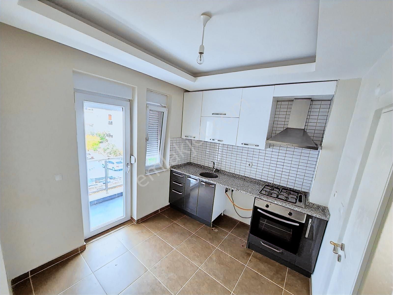 Kızıltoprak Mh. 2.kat 2+1 Asansörlü Ayrı Mutfaklı Satılık Daire - Görsel 13