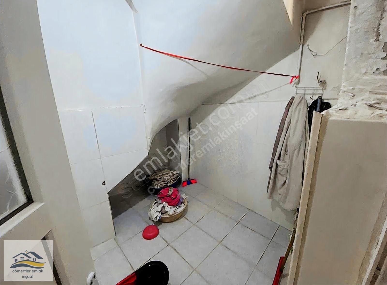 Nuri Pazarbaşı Mah. 90m 2 Katlı K. Başı, Temiz Ev - Görsel 13