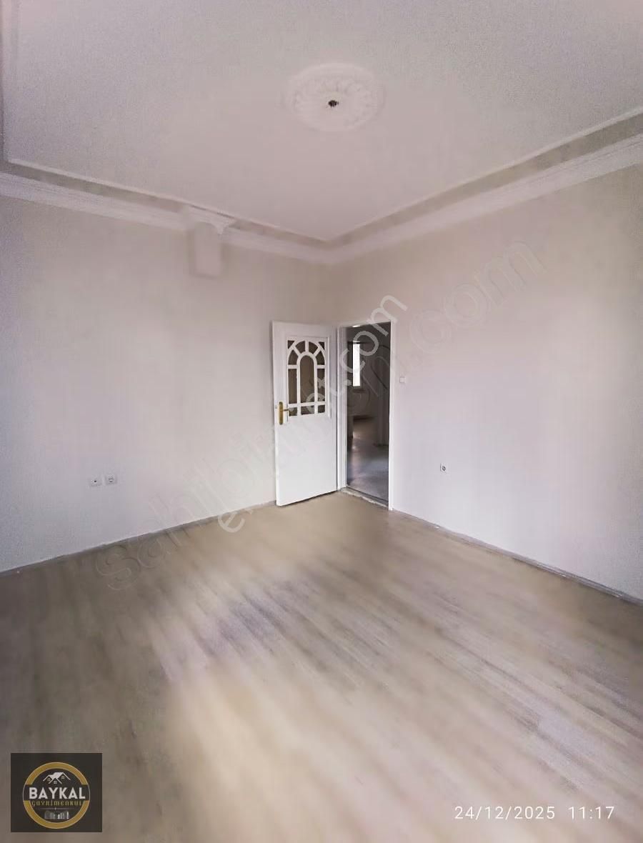 Keykubat'ta 3+1 Temiz Daire - Görsel 3