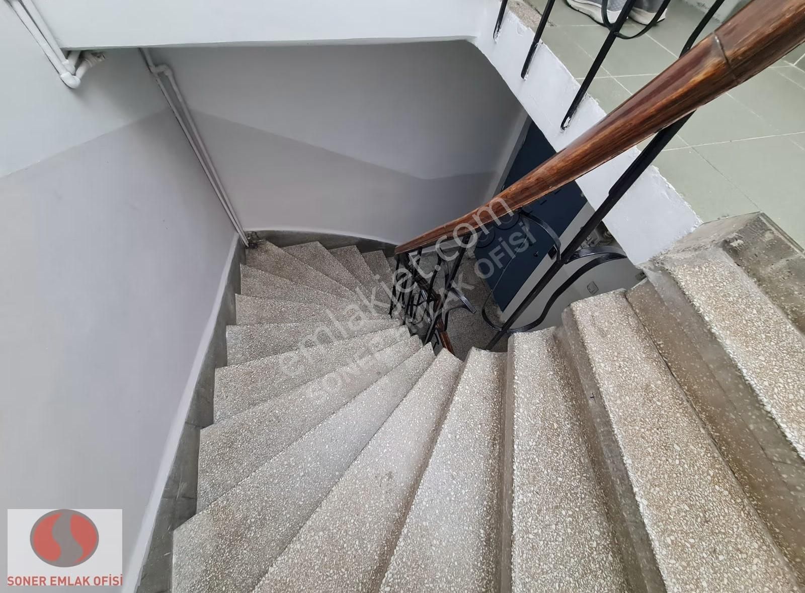 Kadıköy Altıyolda Eşyasız 2,5+1 Kiralık Teraslı Daire - Görsel 9