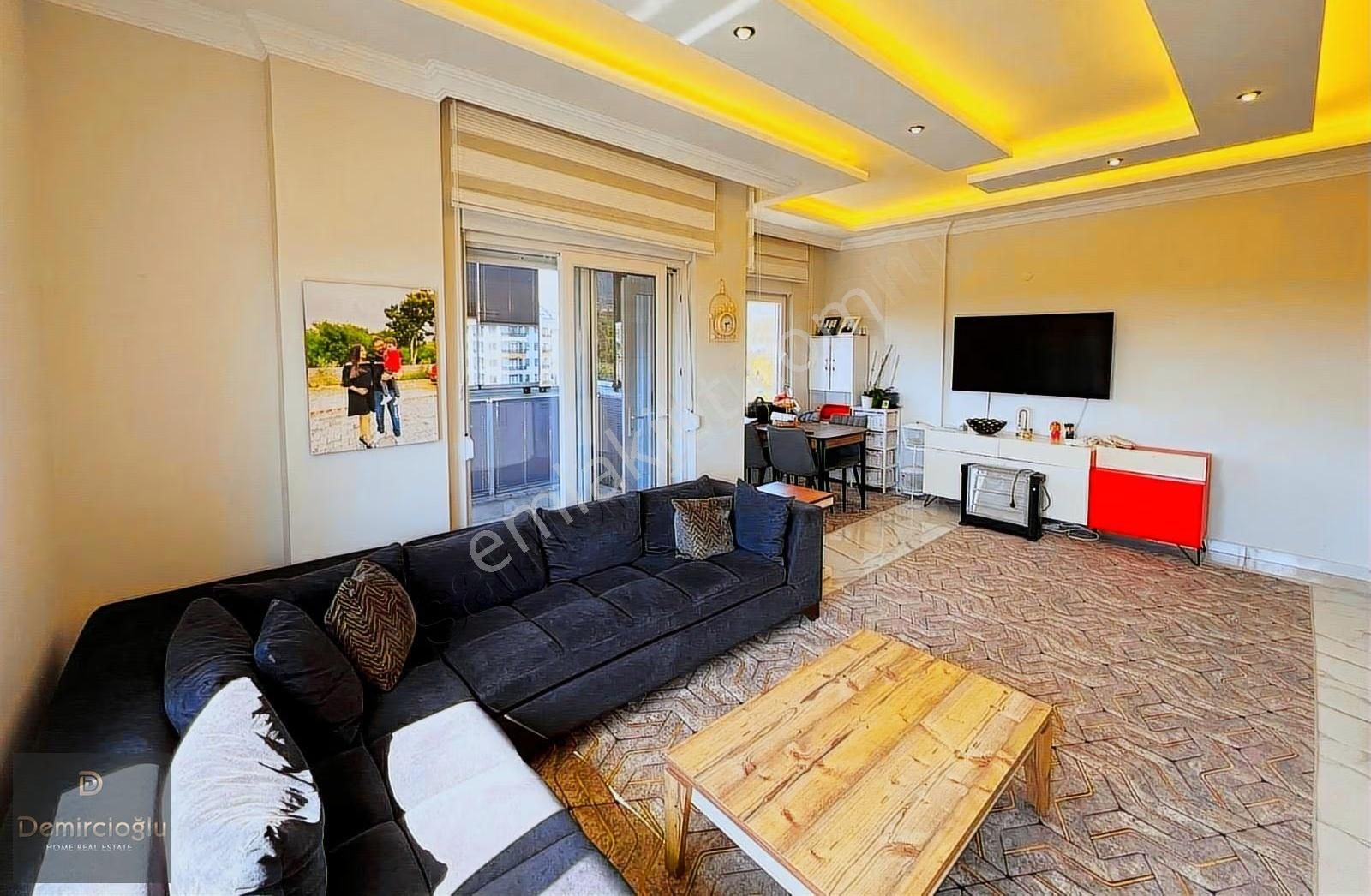 Alanya Oba'da 4+1 Dubleks 250m² Net Deniz Manzaralı Takasa Açık