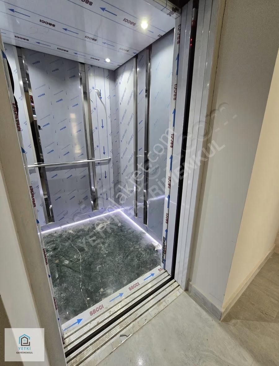 Kınıklıda Lüks Tasarım Havuzlu Apartlar - Görsel 15