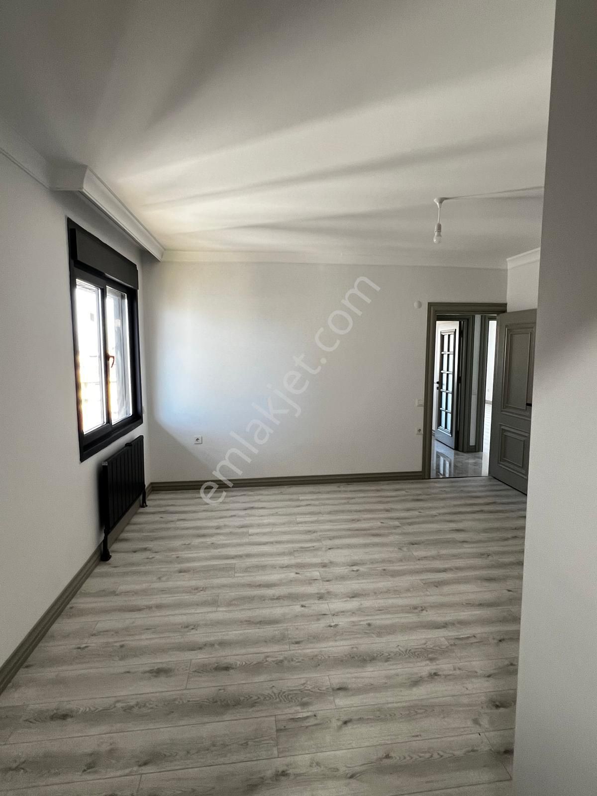 Naturel Gayrimenkulden Çengelköyde Rezidans Tadında 6+1 Daire - Görsel 17