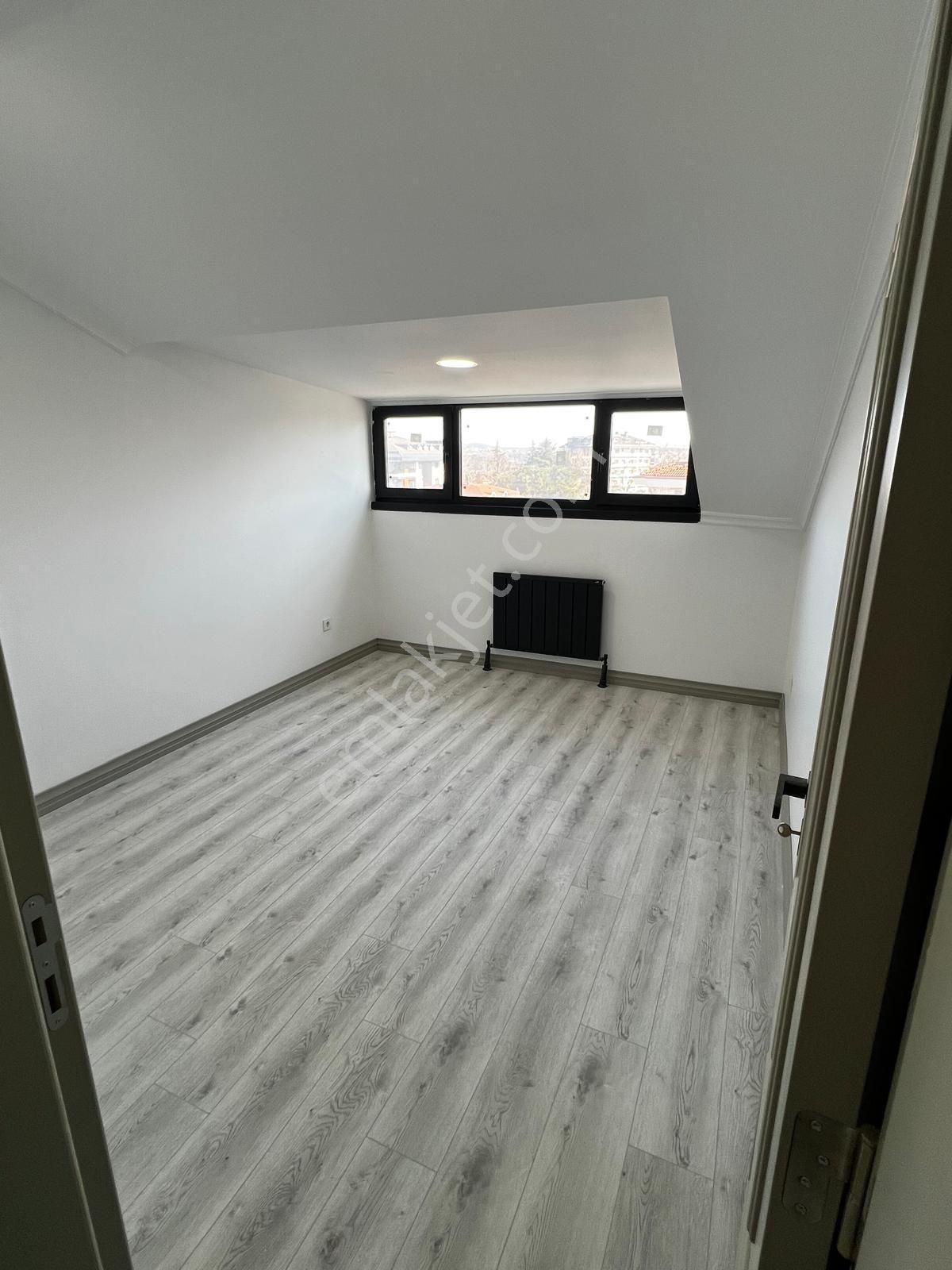 Naturel Gayrimenkulden Çengelköyde Rezidans Tadında 6+1 Daire - Görsel 13