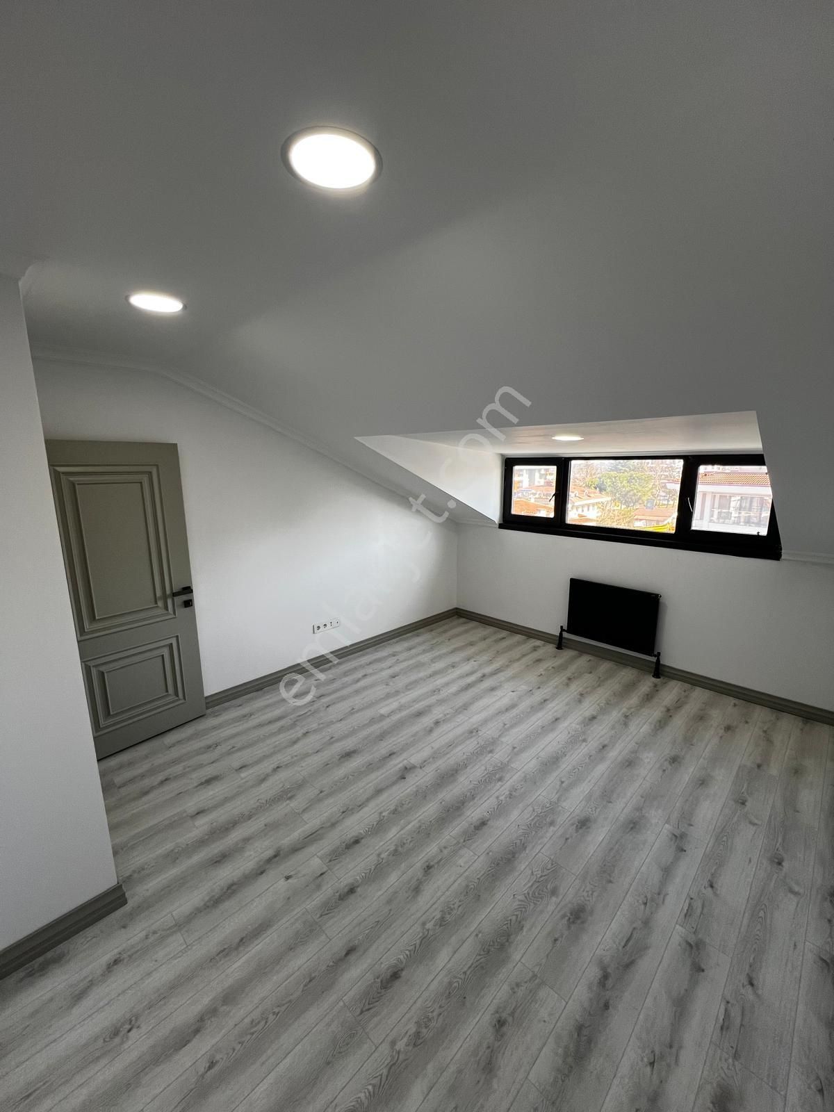 Naturel Gayrimenkulden Çengelköyde Rezidans Tadında 6+1 Daire - Görsel 27