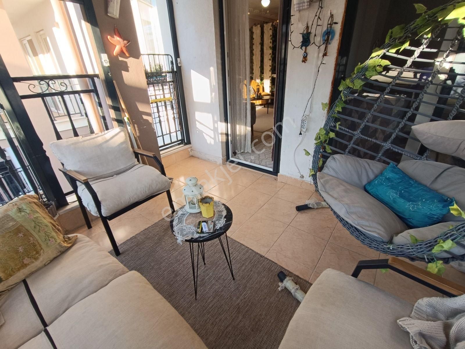 Havuzlu Sitede Ebeveyn Banyolu Bakımlı 2+1 Satılık Daire - Görsel 11