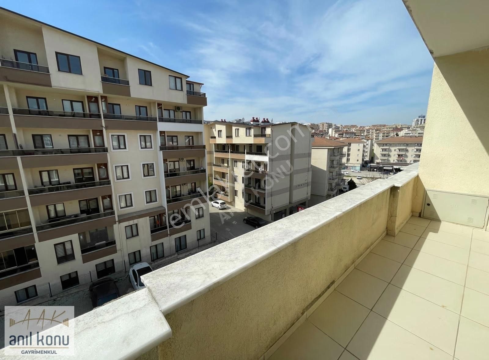 Anıl Konu'dan 1+1 Ayrı Mutfak Mülkiyetli Satılık Merkezde Daire - Görsel 16