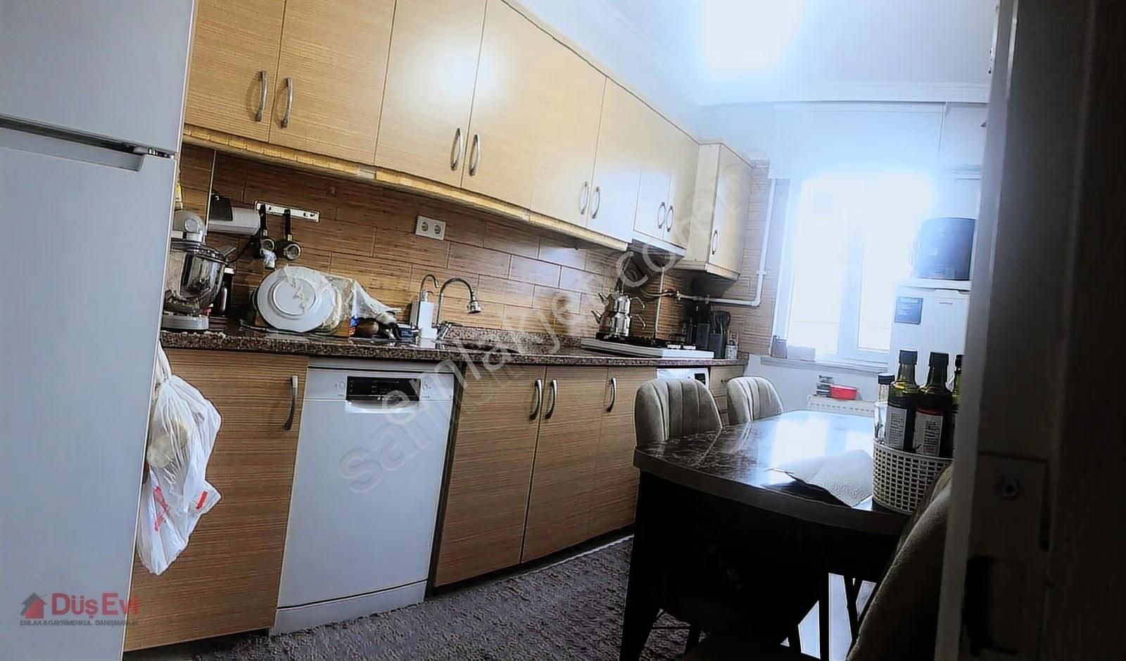 Bağcılar Yıldıztepe Mah.2+2 Kat Mülkiyetli Ferah Dubleks Daire - Görsel 9