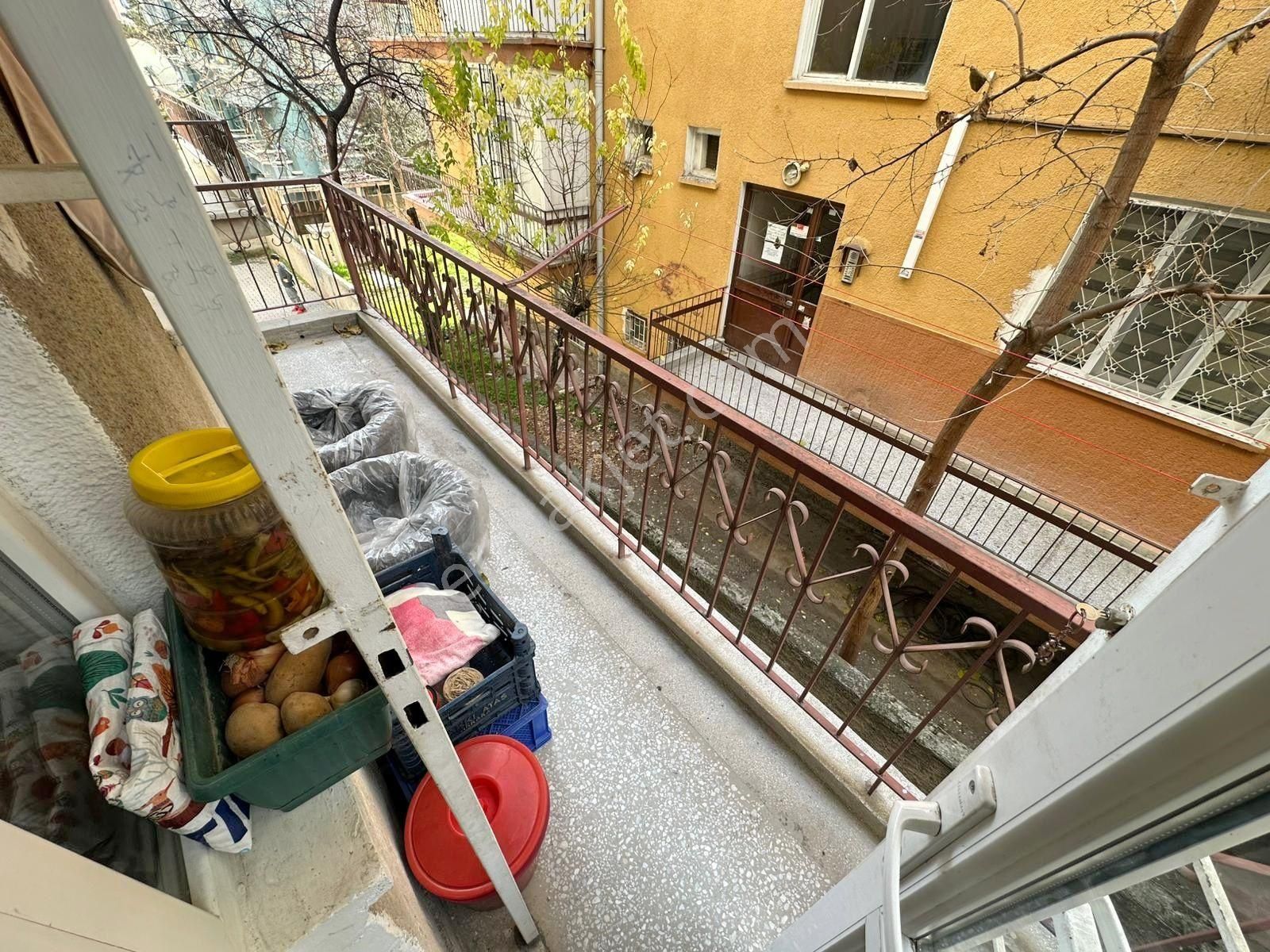 Sanatoryum Caddesi Paraleli Katta 2+1 Yapılı Masrafsız Daire - Görsel 24