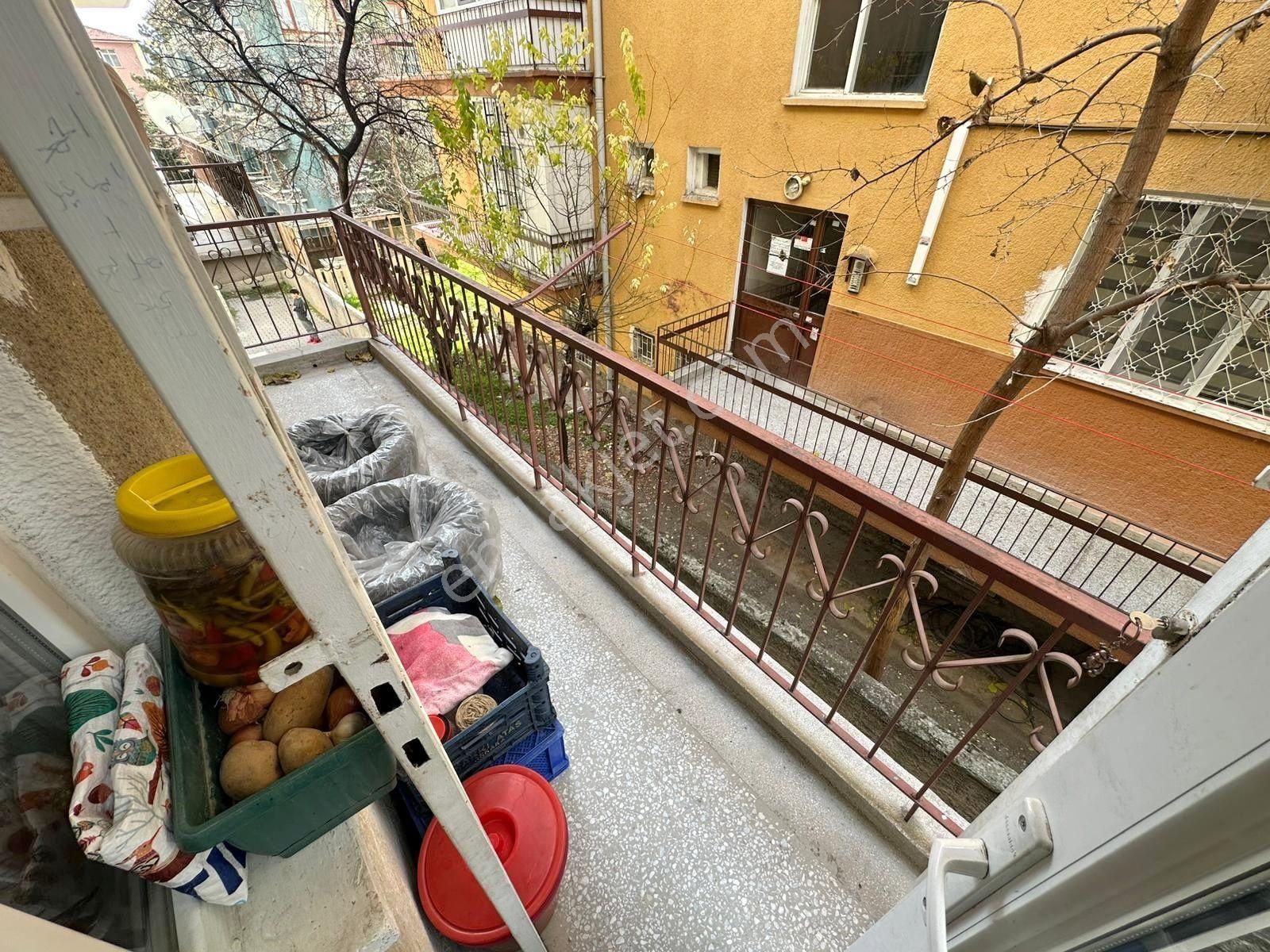 Sanatoryum Caddesi Paraleli Katta 2+1 Yapılı Masrafsız Daire - Görsel 25