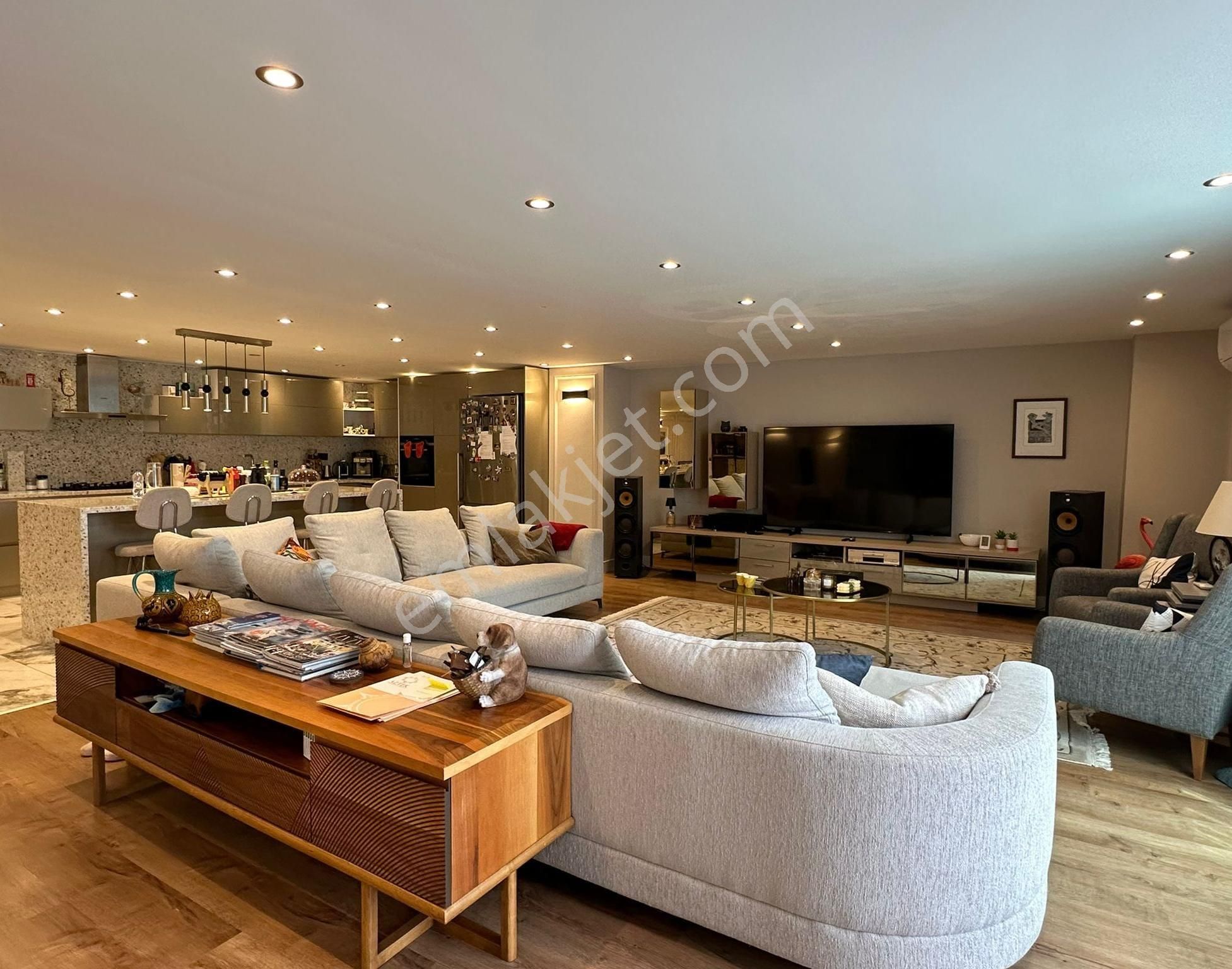 Naturel Gayrimenkuldan Muhteşem Villa Polenezköy De 4+2 Villa - Görsel 9