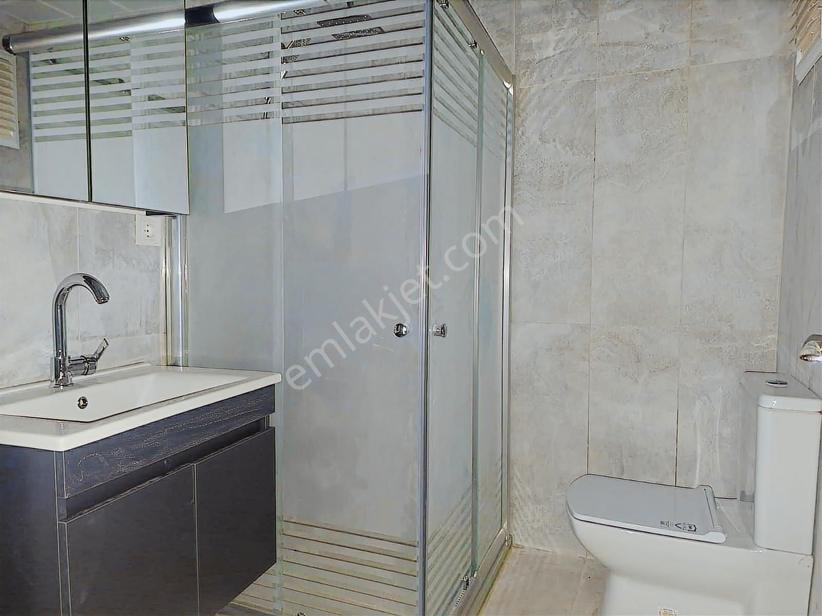 Altın Anahtardan Sanatoryum Cd Üzeri Ön Cephe Yapılı Kiralık - Görsel 3