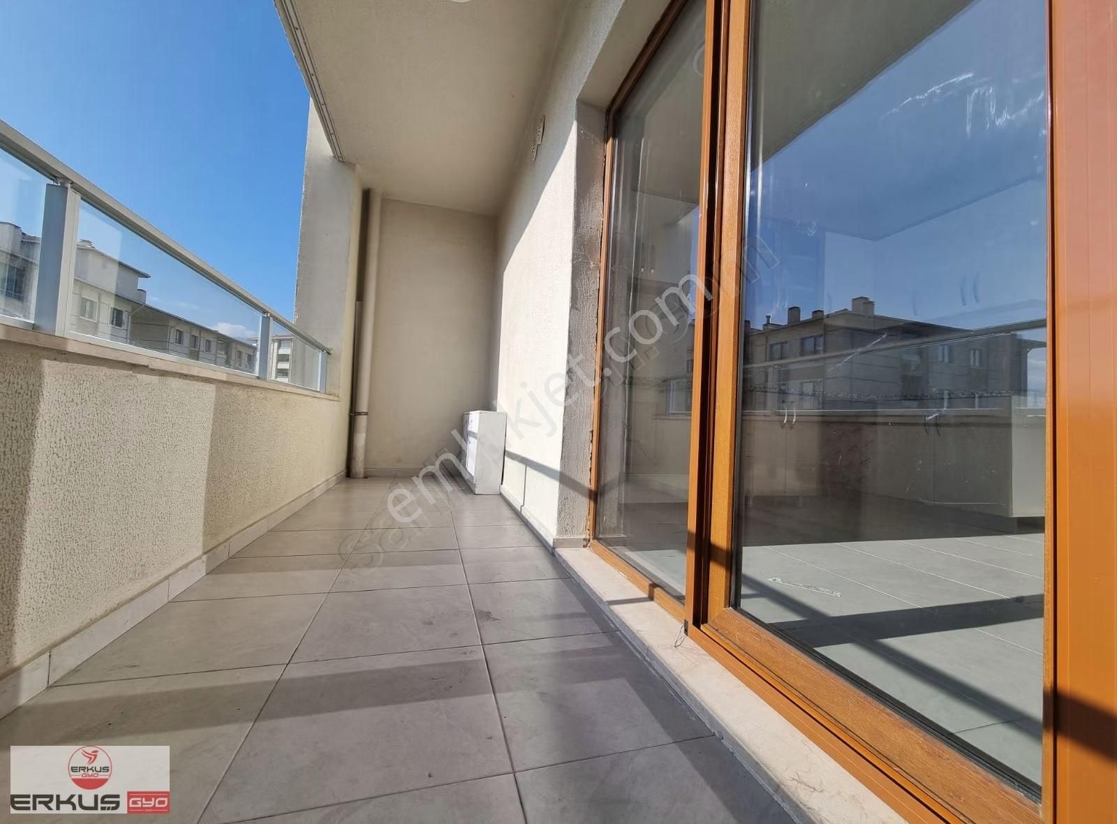 Erkuştan Kayalar Tokilerde Temiz Arakat Kiralık 2+1 - Görsel 9