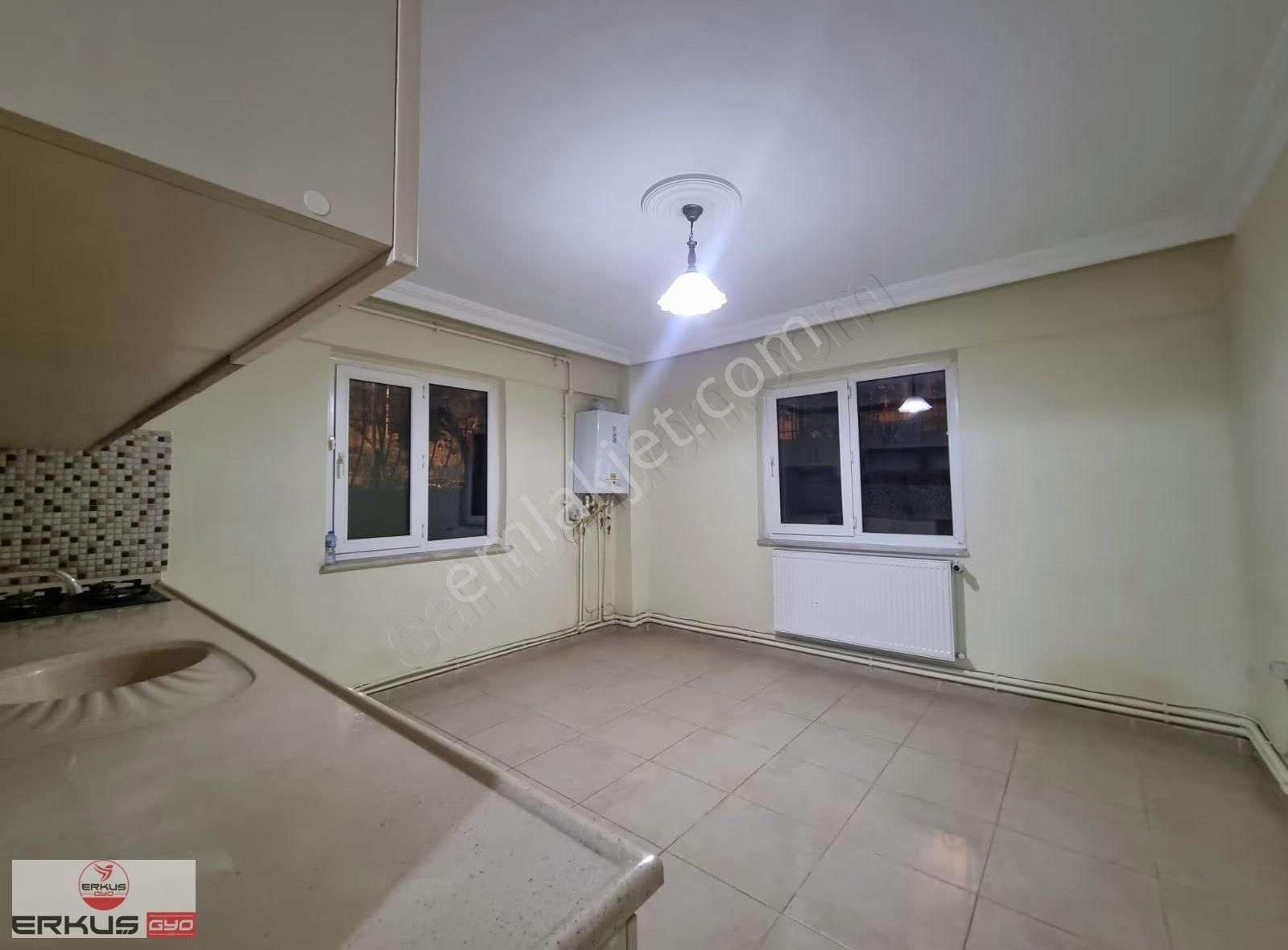 Erkuştan Akkonak Karamanda Park Yanı Kiralık Temiz 2+0 - Görsel 4