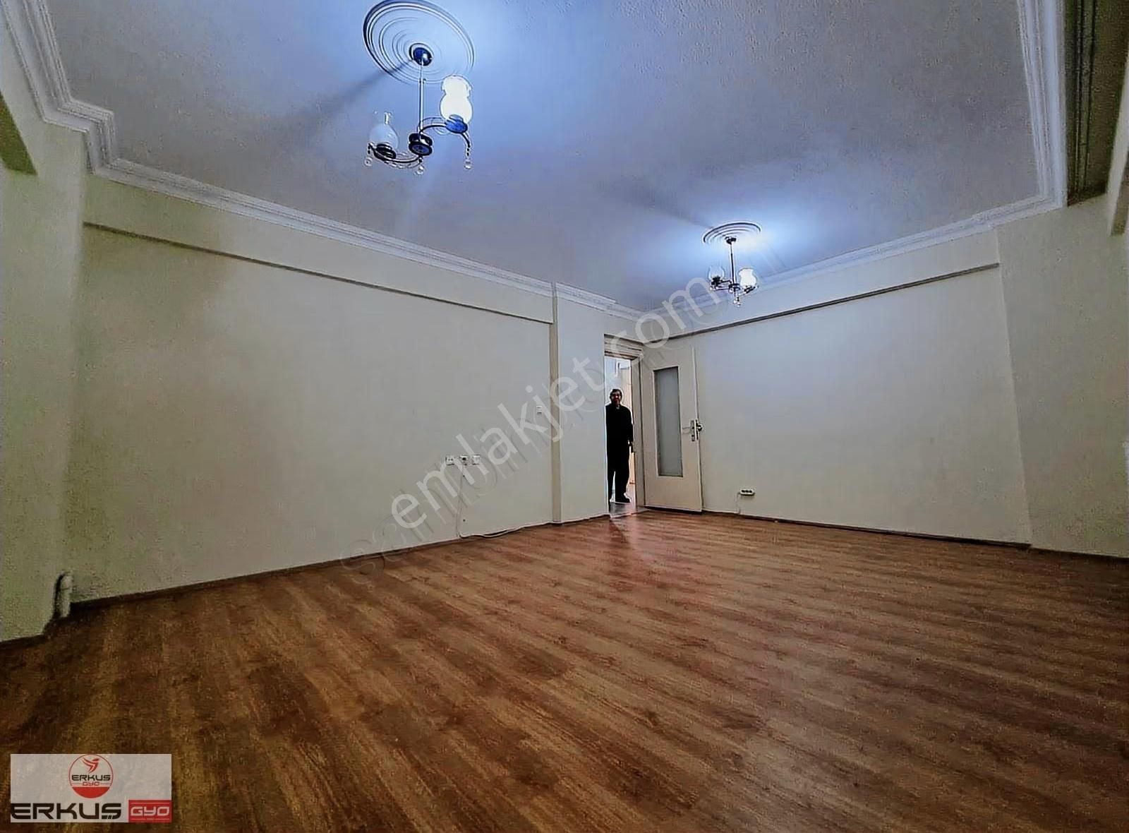 Erkuştan Akkonak Karamanda Park Yanı Kiralık Temiz 2+0 - Görsel 9