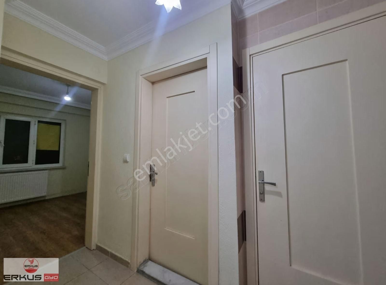 Erkuştan Akkonak Karamanda Park Yanı Kiralık Temiz 2+0 - Görsel 7