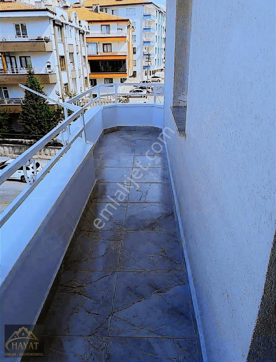 Pursaklakda Ful Yapılı Satılık 3+1 Daire - Görsel 12