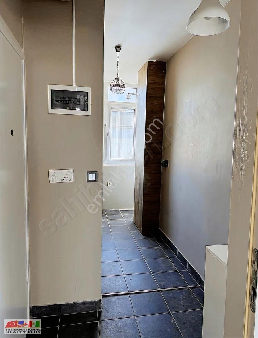 Deniz Manzaralı Yüksek Kira Geliri Metroya Yakın Geniş - Görsel 8