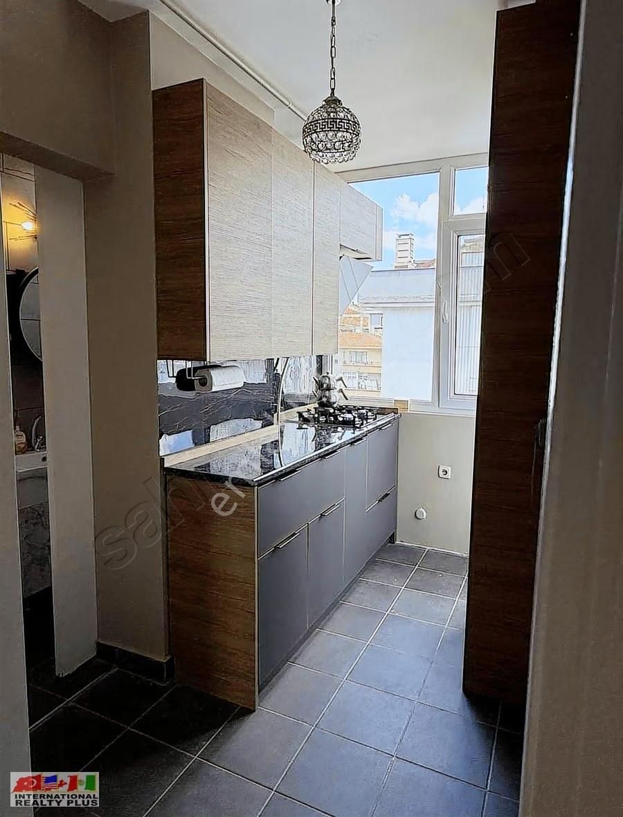 Deniz Manzaralı Yüksek Kira Geliri Metroya Yakın Geniş - Görsel 17