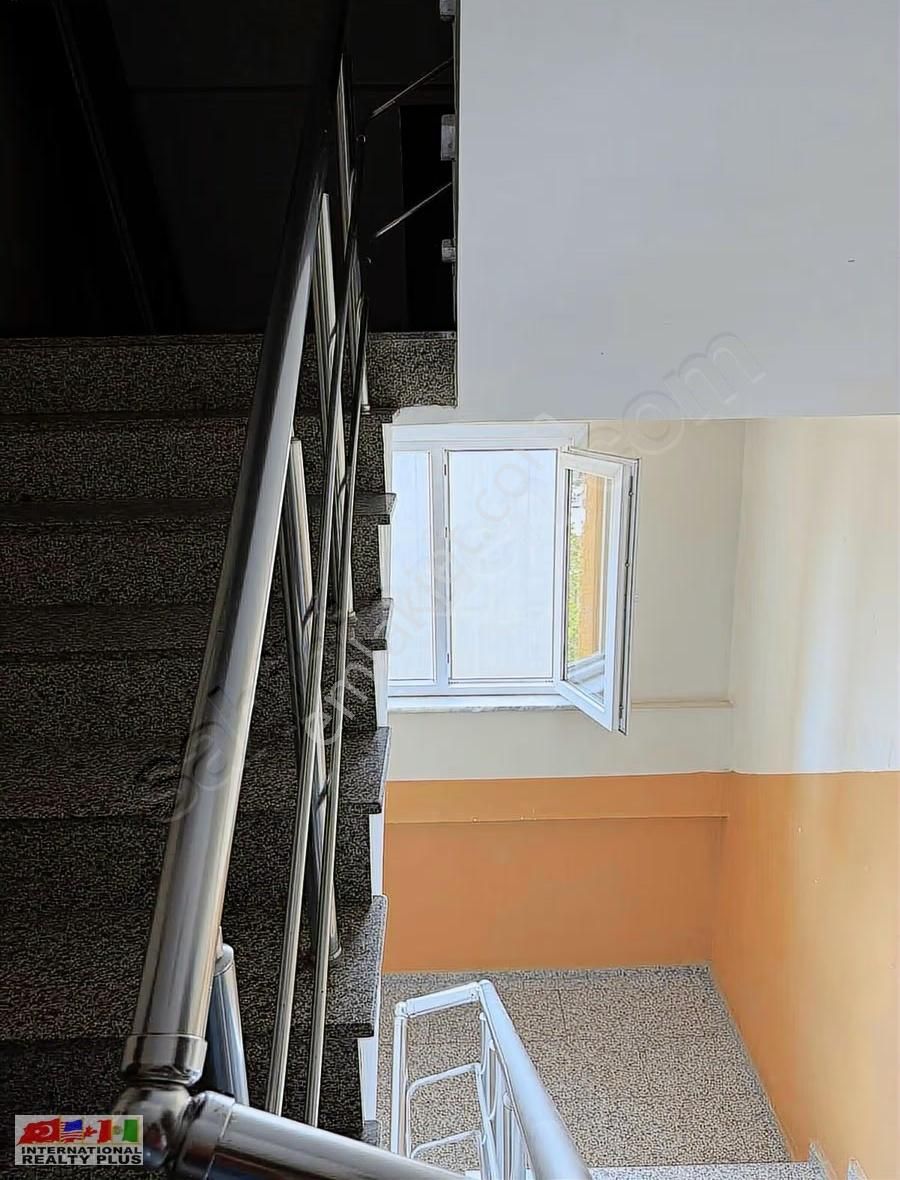 Deniz Manzaralı Yüksek Kira Geliri Metroya Yakın Geniş - Görsel 27