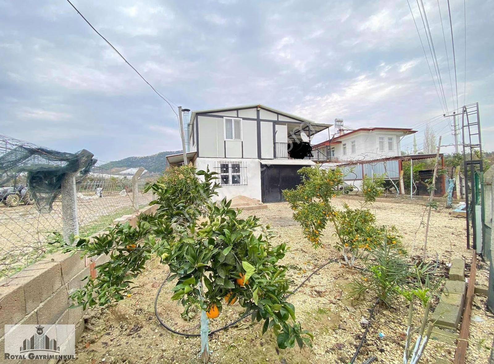 Manavgat Yalçıdibi'nde Tek Tapu Satılık Tarla Ve 3+1 Ev