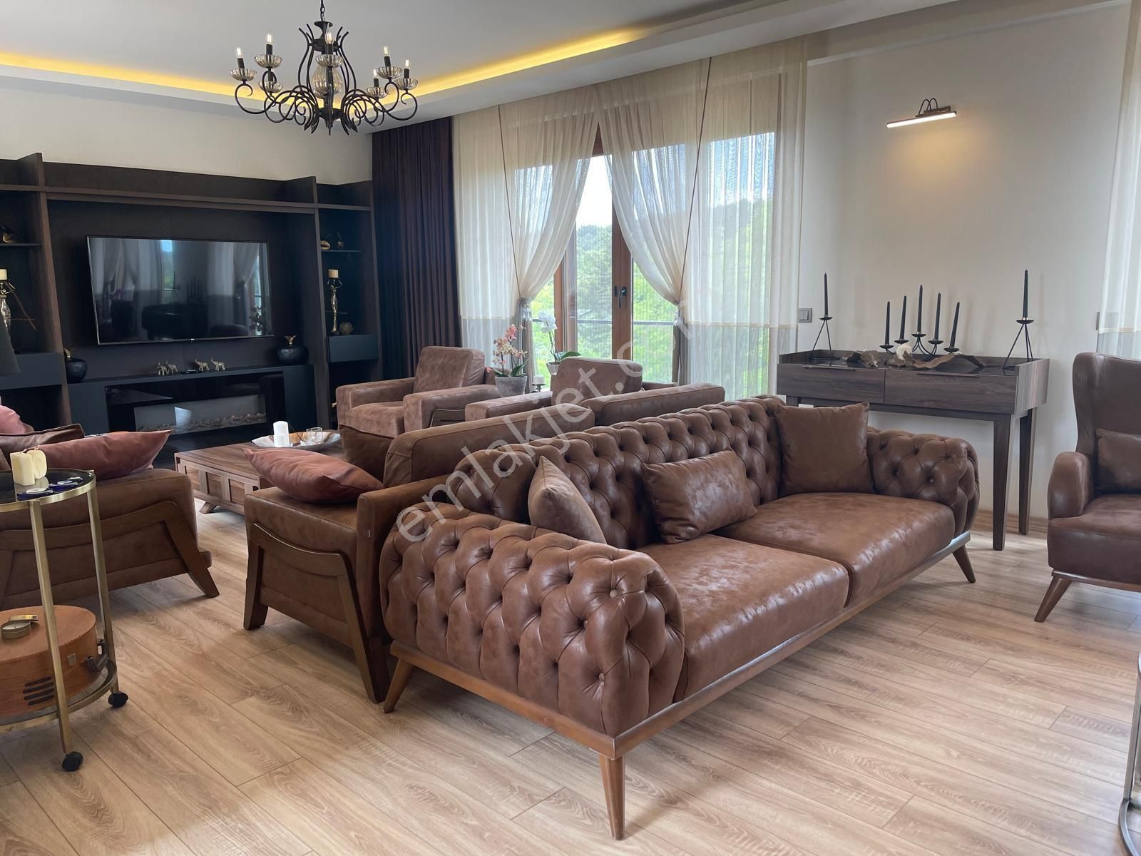 Naturel Gayrimenkul Riva’da Orman Ve Deniz Manzaralı, Geniş Bahçeli, İskanlı 5+1 Müstakil Villa