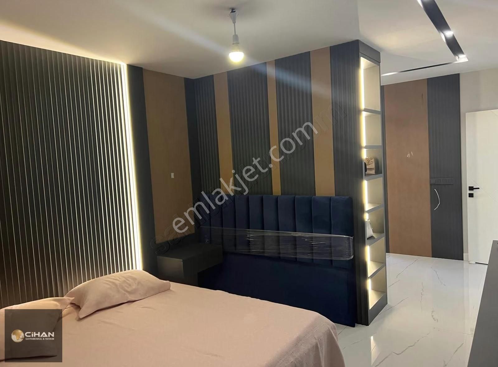 Kuşadası Avm Bölgesinde 6+1 Özel Havuzlu Villa - Görsel 11