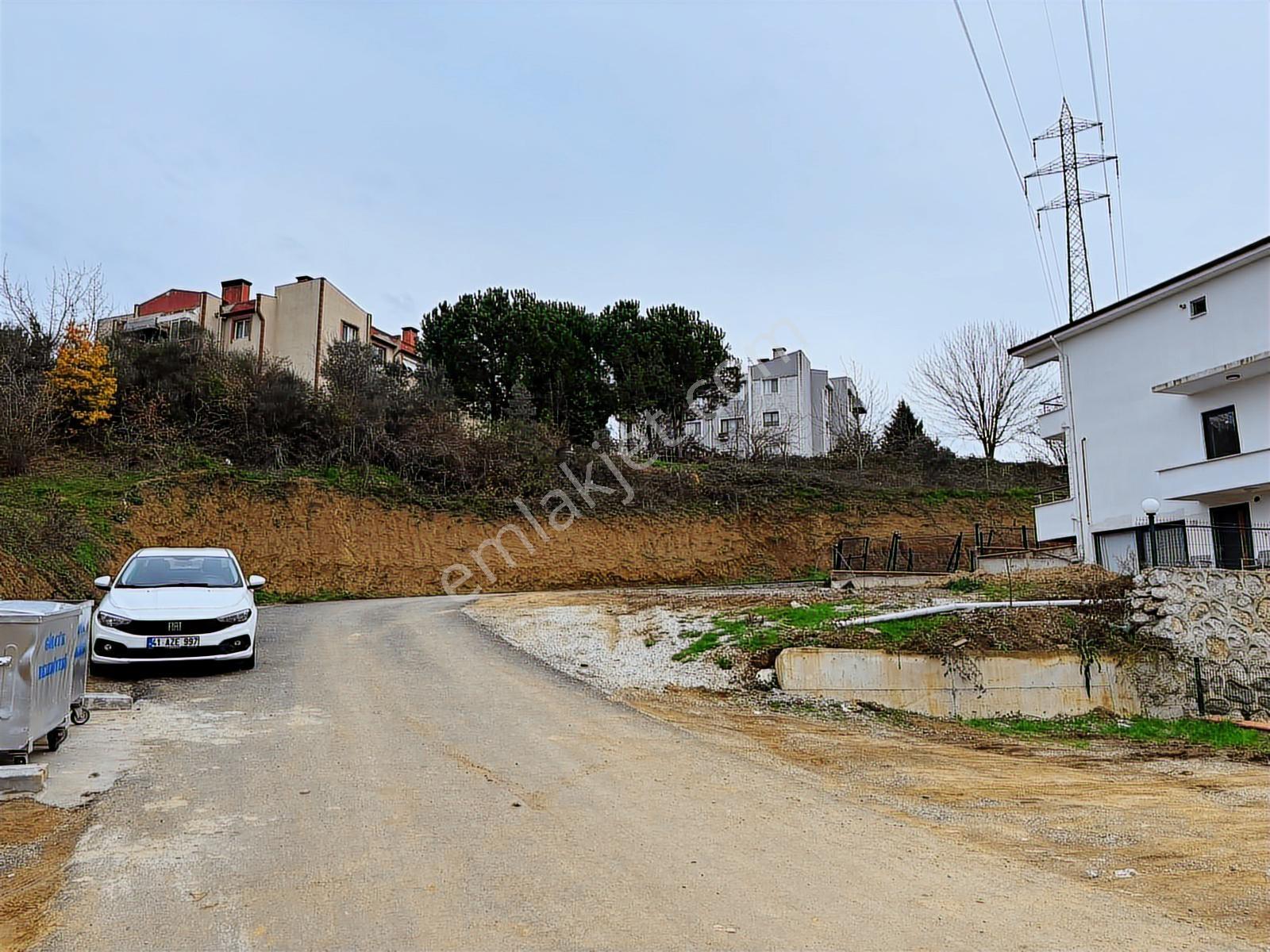 Gölcük Satılık Site İçi Geniş 3+1 Dubleks Daire - Görsel 4