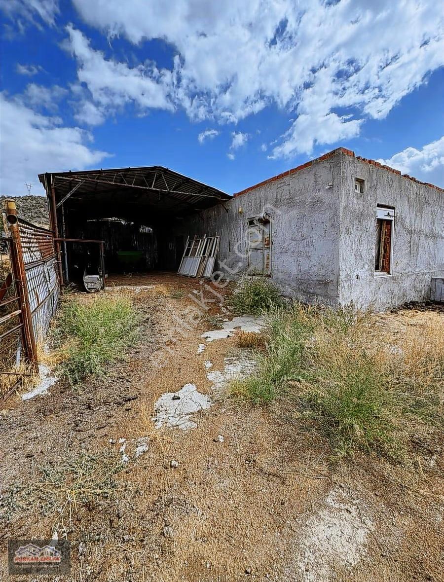 Seydişehir Gevrekli De Tek Kat Yapıtı İle Birlikte Satılık Arsa - Görsel 4