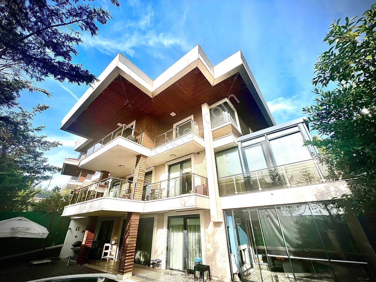 Naturel Gayrimenkul Çamlıca Da Ultra Lüks Eşsiz 7+3 Villa - Görsel 2