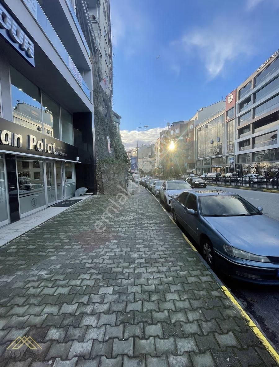 Meydan'da Devren Kiralık Güzellik Merkezi - Görsel 34