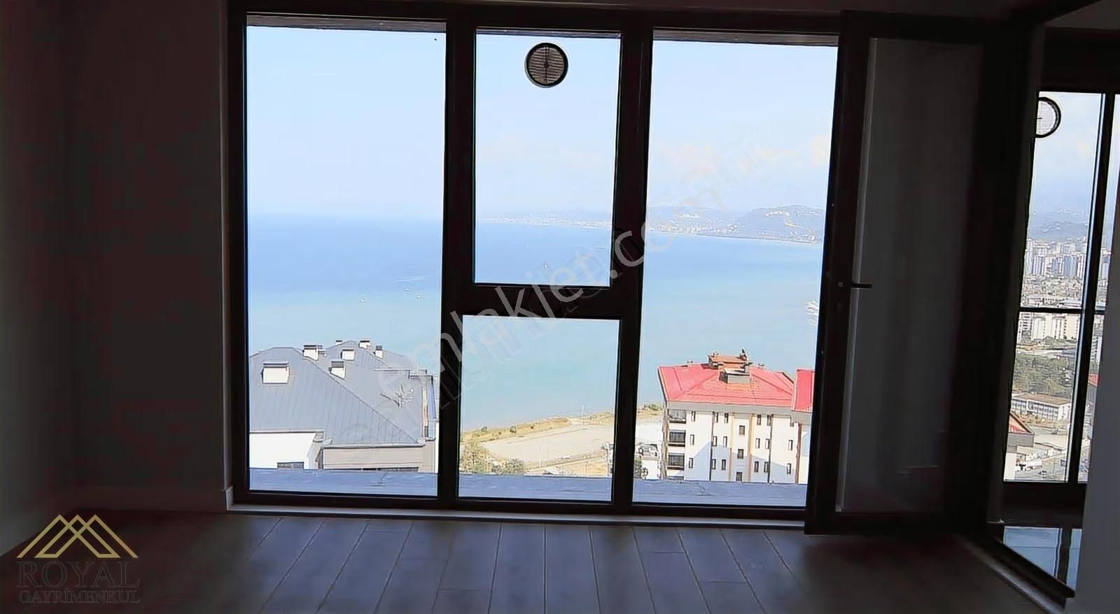 Yalıncak Tratopya'da Kiralık Deniz Manzaralı 2+1 Daire - Görsel 10