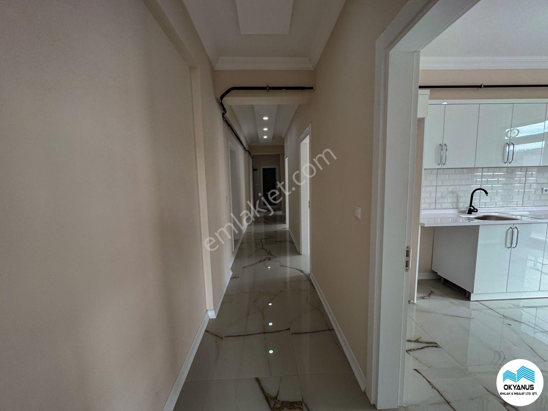 Karasu Merkezde Geniş Ve Şık 3+1 Sıfır Daire - Görsel 28