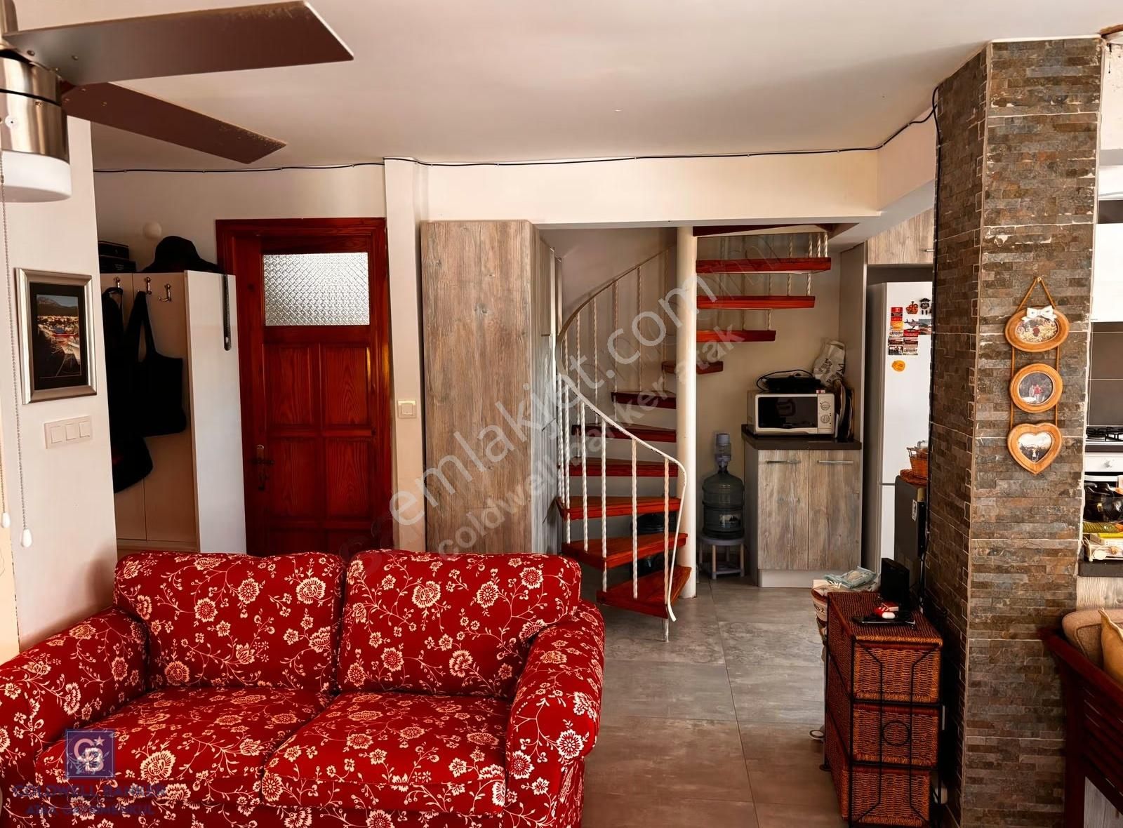 Urla İltur Sitesin'de 3+1 Fırsat Satılık Villa - Görsel 20