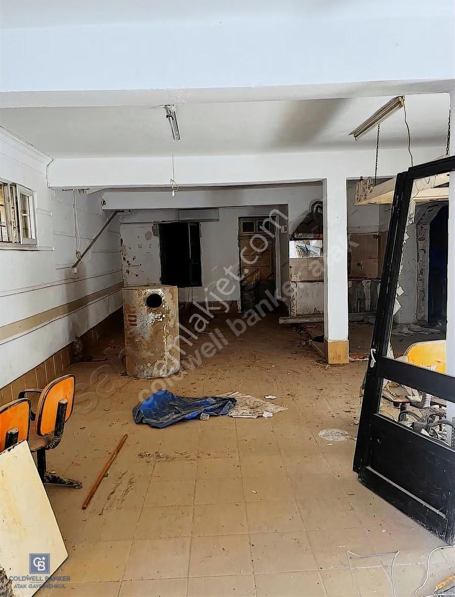 Urla Yelaltı'nda 315 M2 Geniş Kiralık Dükkan/ İşyeri - Görsel 6