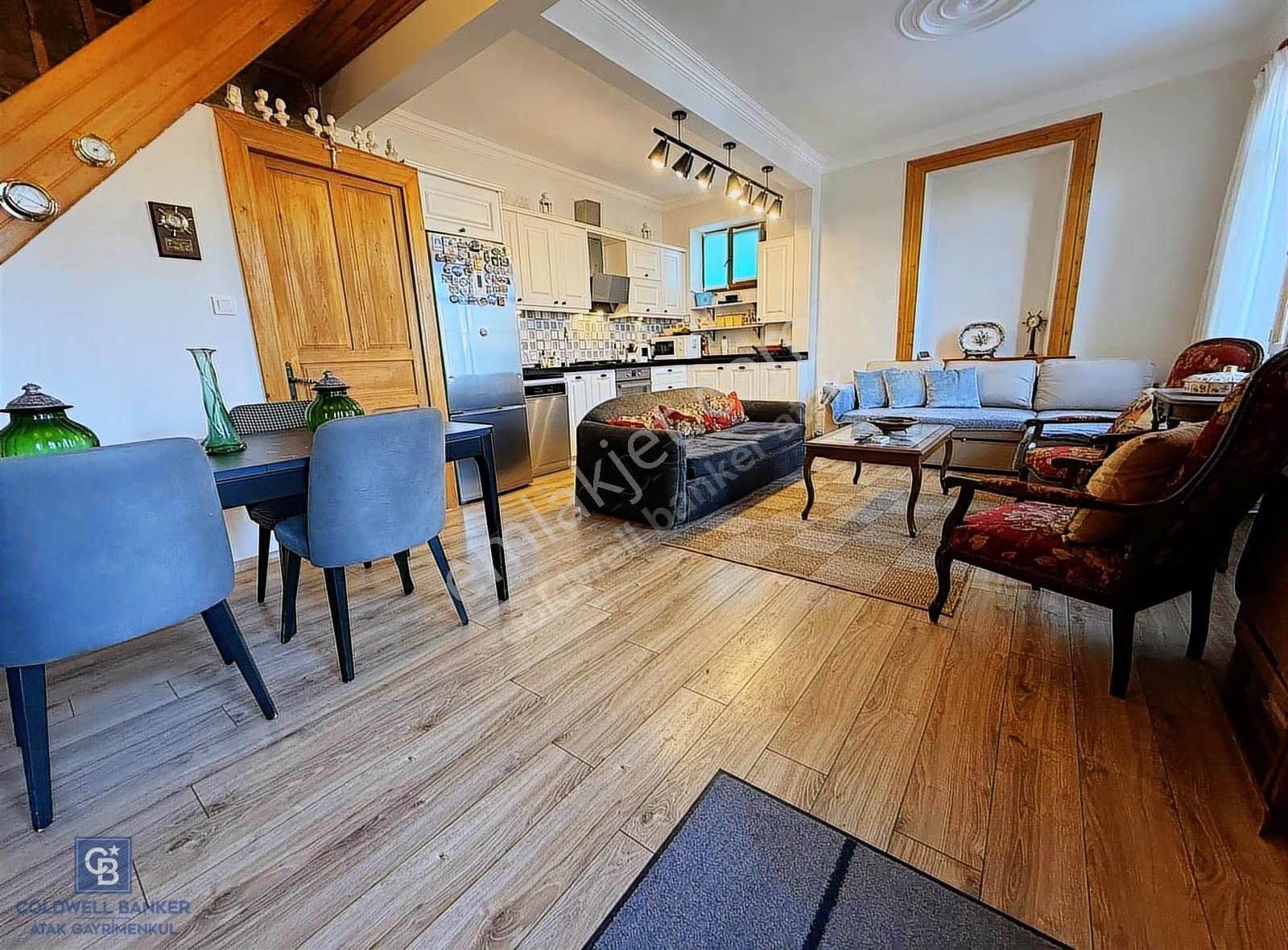 Urla İskelede Eşsiz Konumda Eşyalı Kiralık 2+1 Dubleks Daire - Görsel 15