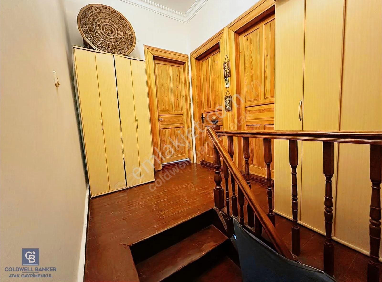 Urla İskelede Eşsiz Konumda Eşyalı Kiralık 2+1 Dubleks Daire - Görsel 7