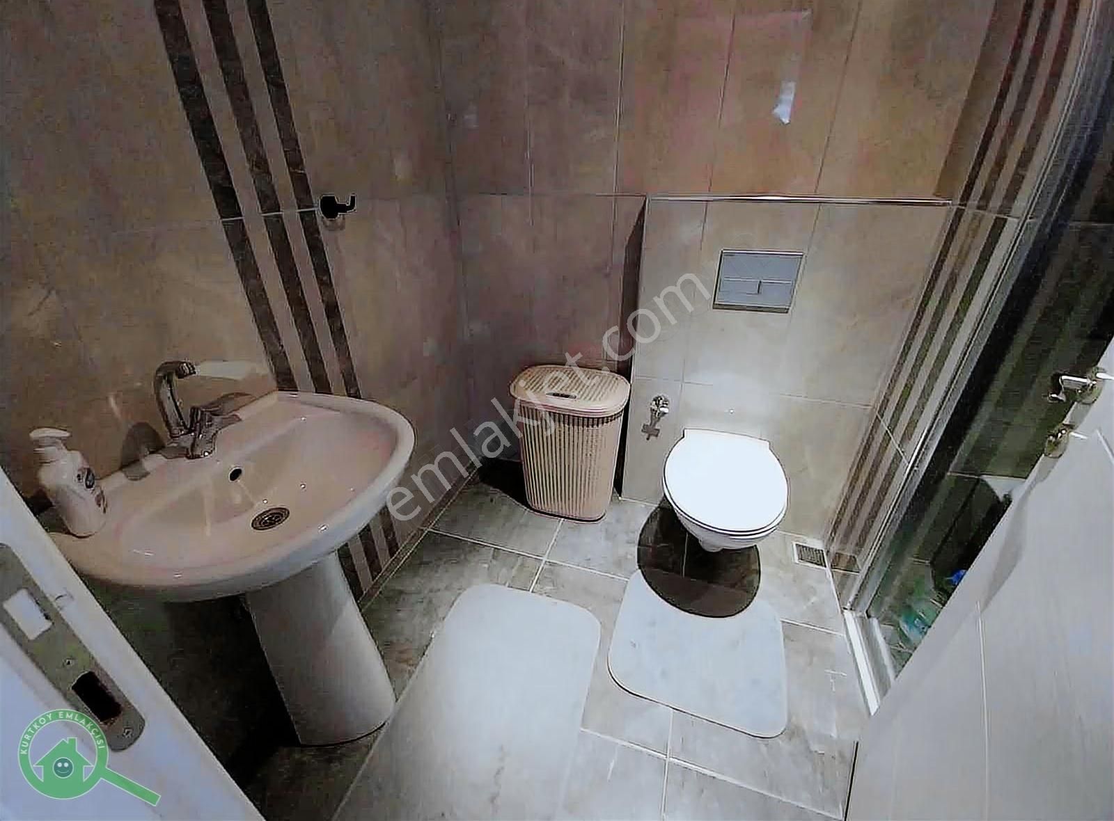 Pendik Çamçeşme'de Satılık 2+1 Daire - Görsel 16