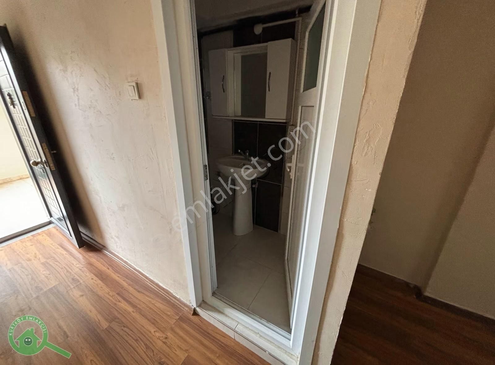 Pendik Sülüntepede Müstakil Binada Bahçe Katı Kiralık 1+1 Daire - Görsel 15