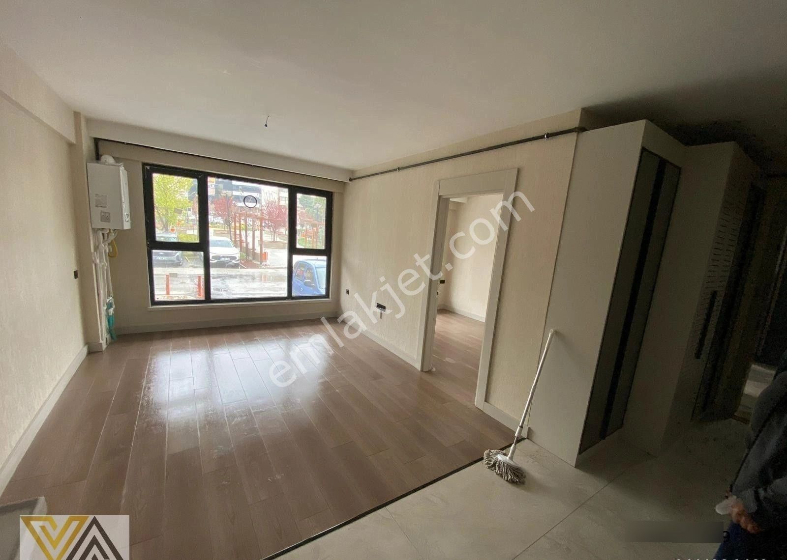 Valentia'dan Birlik Mahallesinde 1+1 Satılık Fırsat Daire !!!