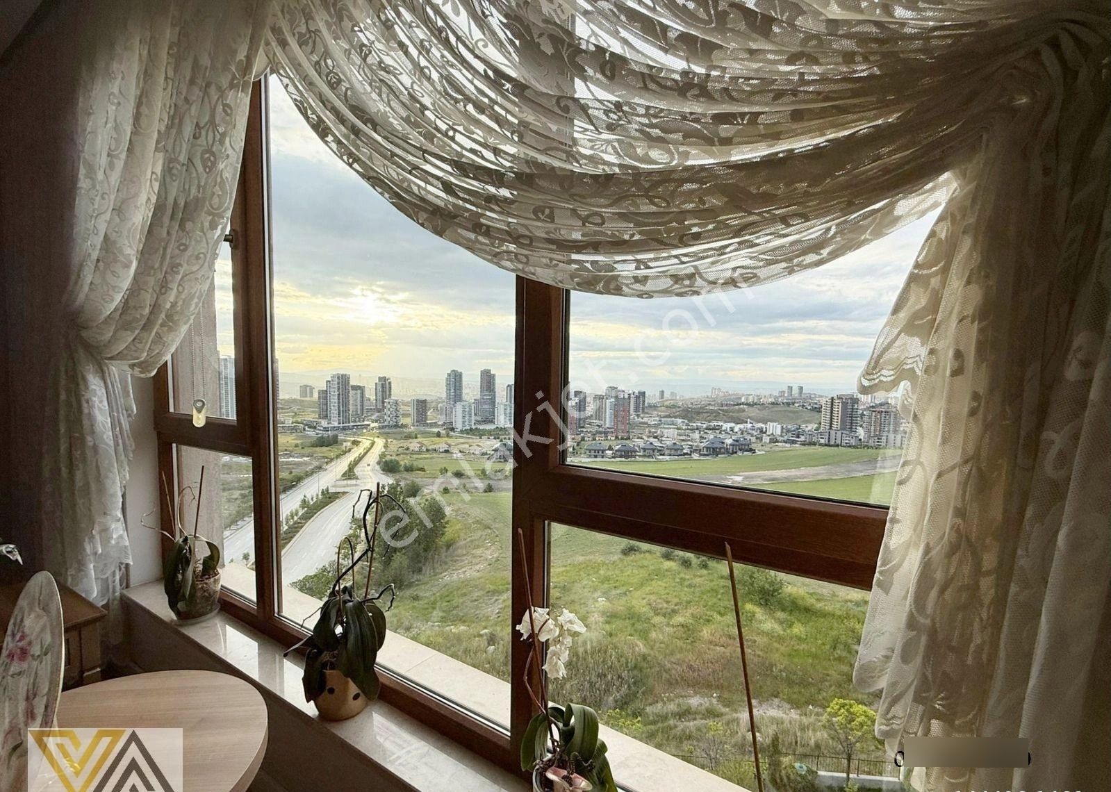 Valentia Gayrimenkul'den Atasupark Evleri'nde 4+1 Satılık Daire !!! - Görsel 4