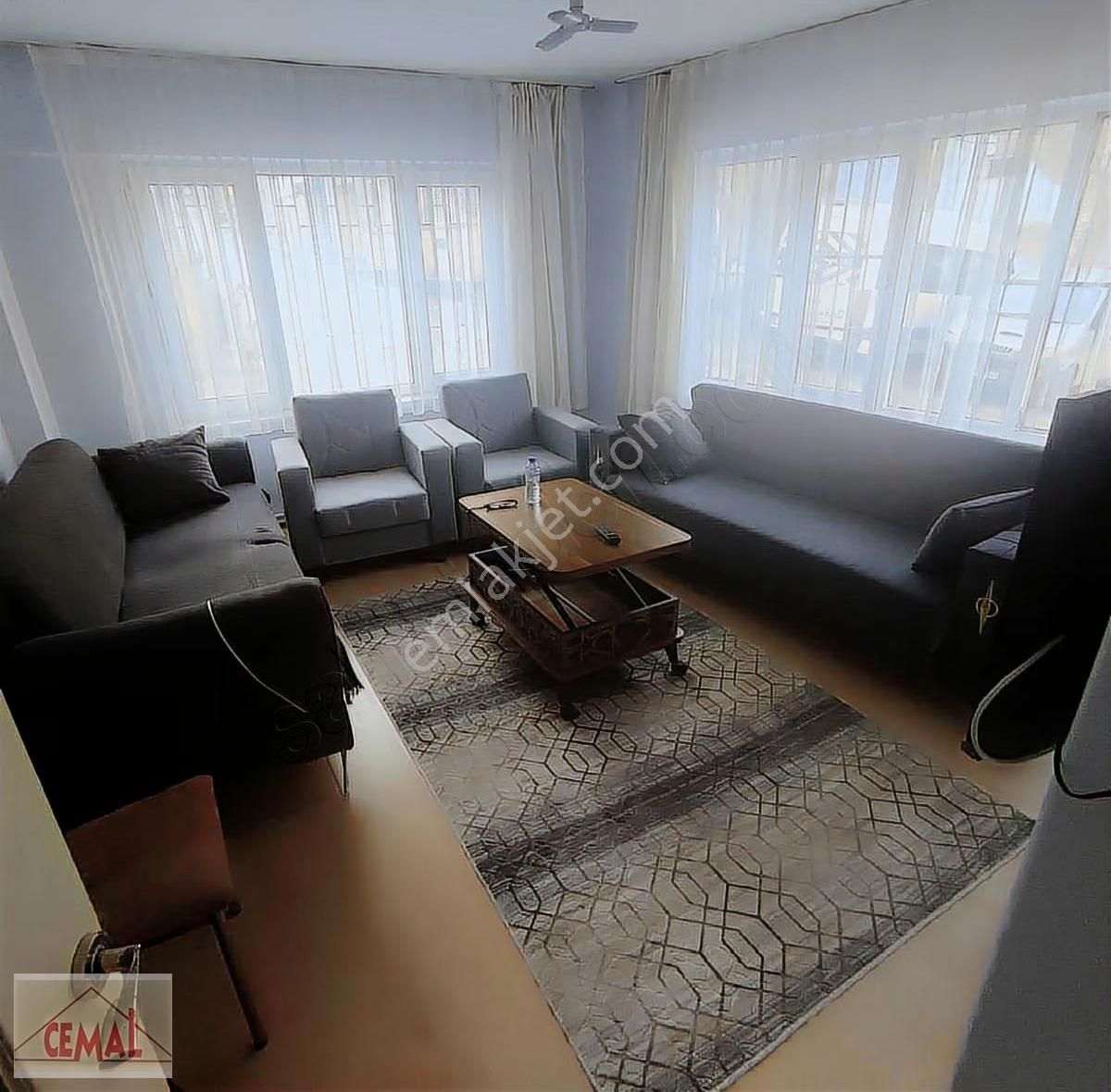 Cemal Emlak Bursa Yıldırım Yeşil Meydancık D.hatun Karşısı Kombi