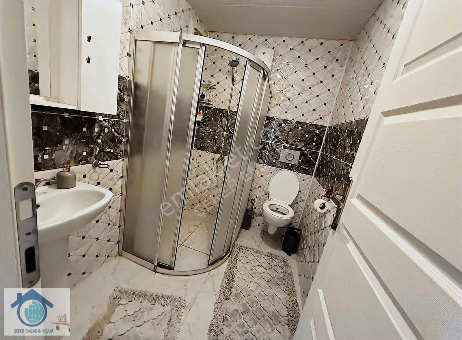 Sarılarda Satılık 2+1 Yüksek Giriş Güney Cephe Havadar Konumda - Görsel 4