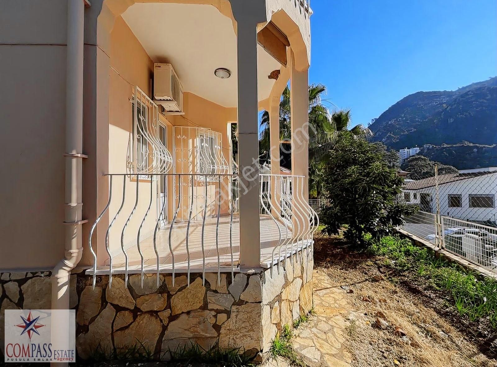 Marmaris İçmelerde Eşyalı Havuzlu Bahçeli 2+1 Kiralık Daire - Görsel 11