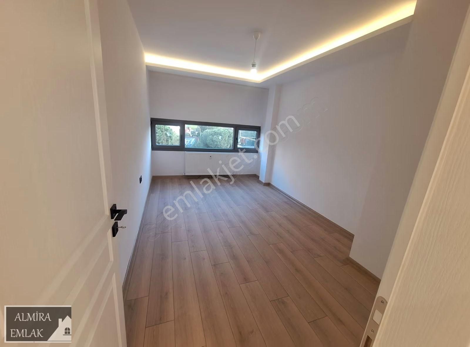 Göztepe Hakim Evlerinde İnönü Cadde Üzeri 3+1 Köşe 140 M2 Daire - Görsel 5