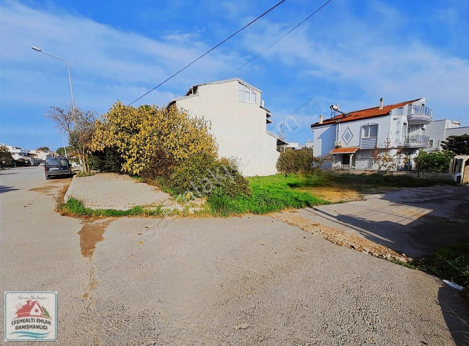 Urla Denizli Mah. Köşe Konumlu 20/40 İmarlı 242m2 Arsa - Görsel 7