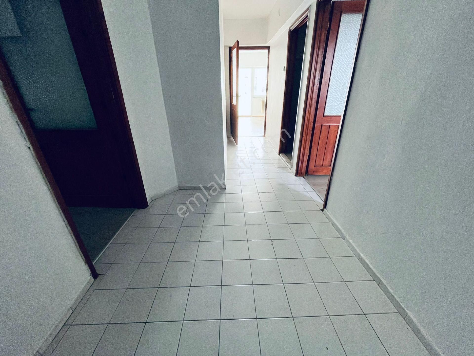 Mudanya Ömerbey Mah. - Mudanyanın Kalbinde 2+1 Satılık Daire - Görsel 3