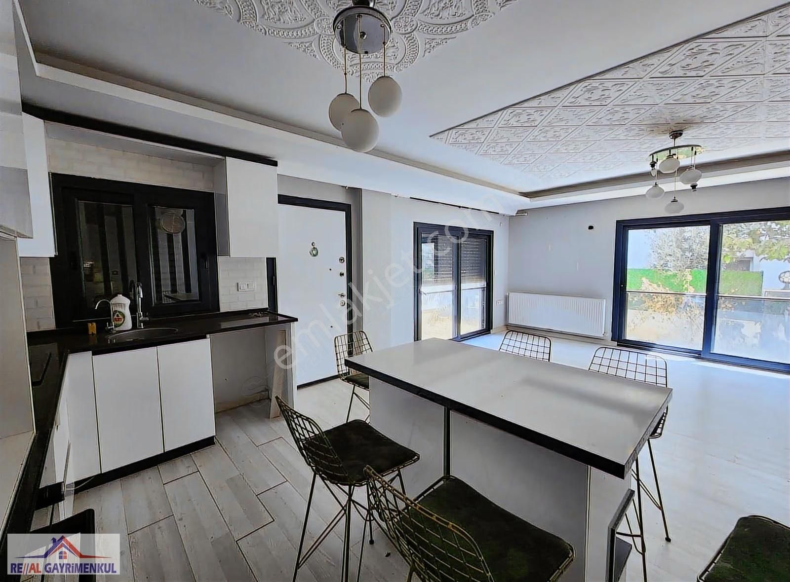 Real'den Barbaros'da Daire Fiyatına Çok Geniş 4+1 Villa - Görsel 13